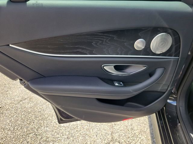 Used 2022 Mercedes-Benz E 350 Sedan w/ AMG Line Exterior image 7