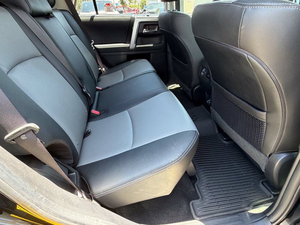 Used 2024 Toyota 4Runner SR5 Premium w/ Moonroof Package AWD/4WD image 15