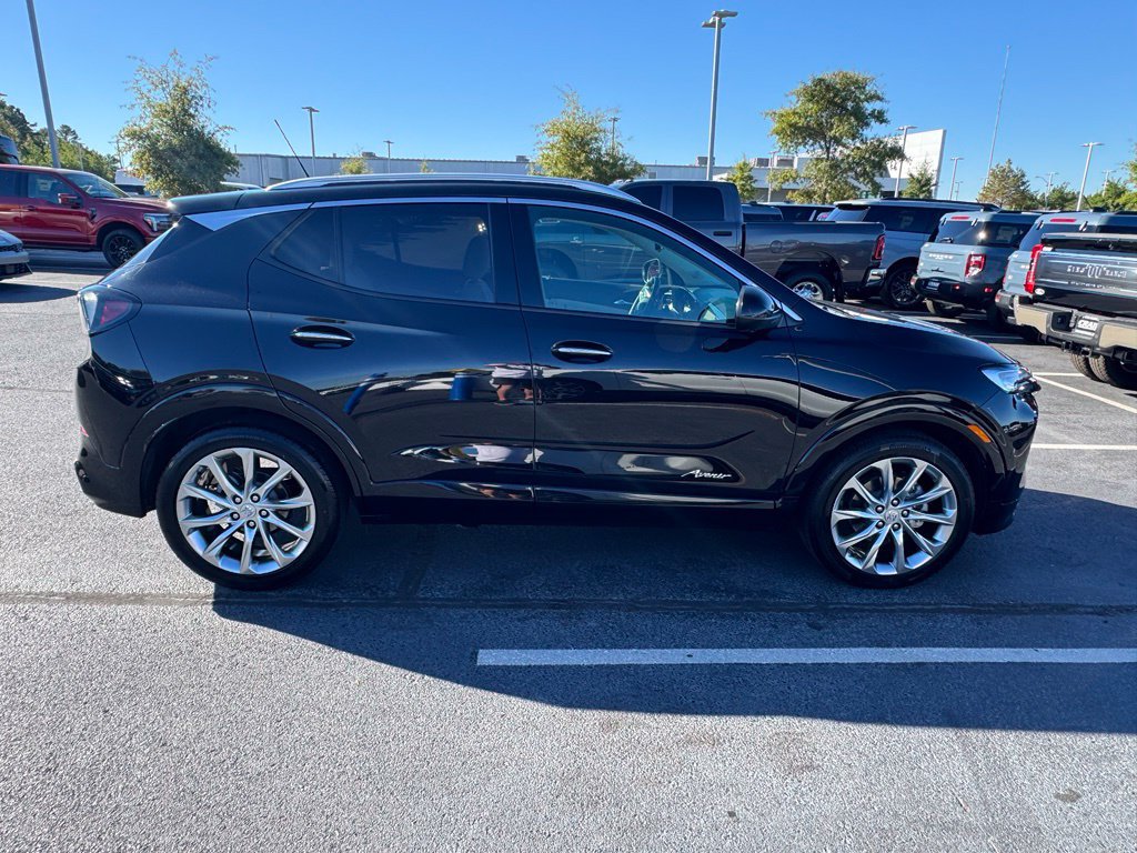 Used 2024 Buick Encore GX Avenir w/ Avenir Technology Package FWD image 8