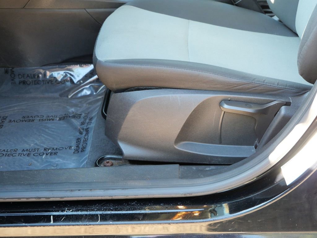 Certified 2017 Ford Fiesta S FWD image 16