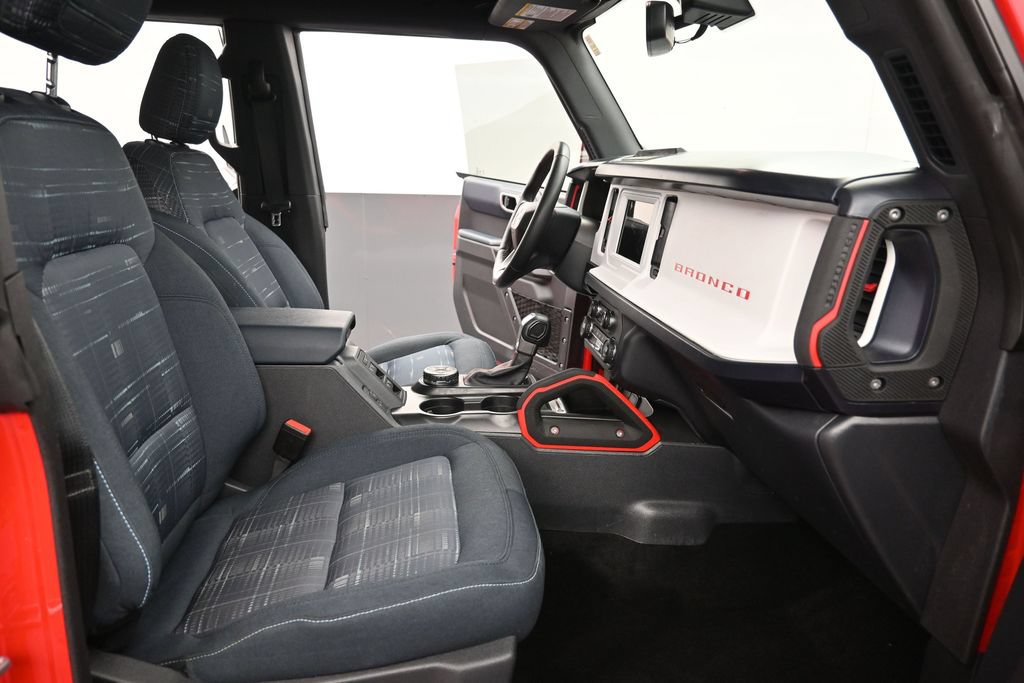 Certified 2023 Ford Bronco Heritage Edition AWD/4WD image 16