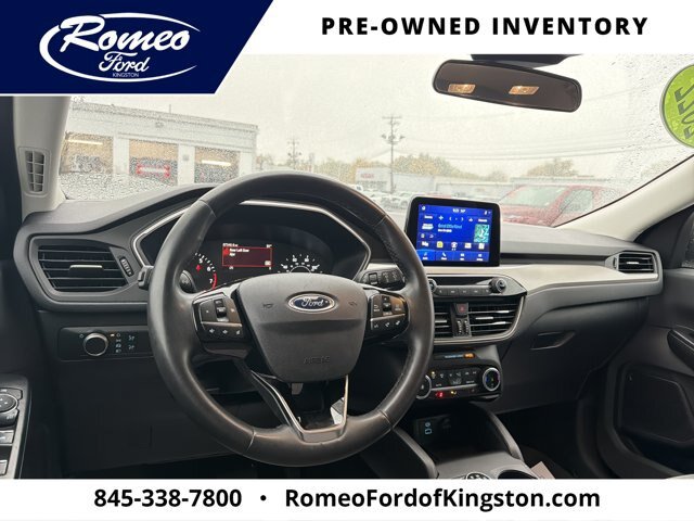 Certified 2022 Ford Escape SE w/ Cold Weather Package AWD/4WD image 14