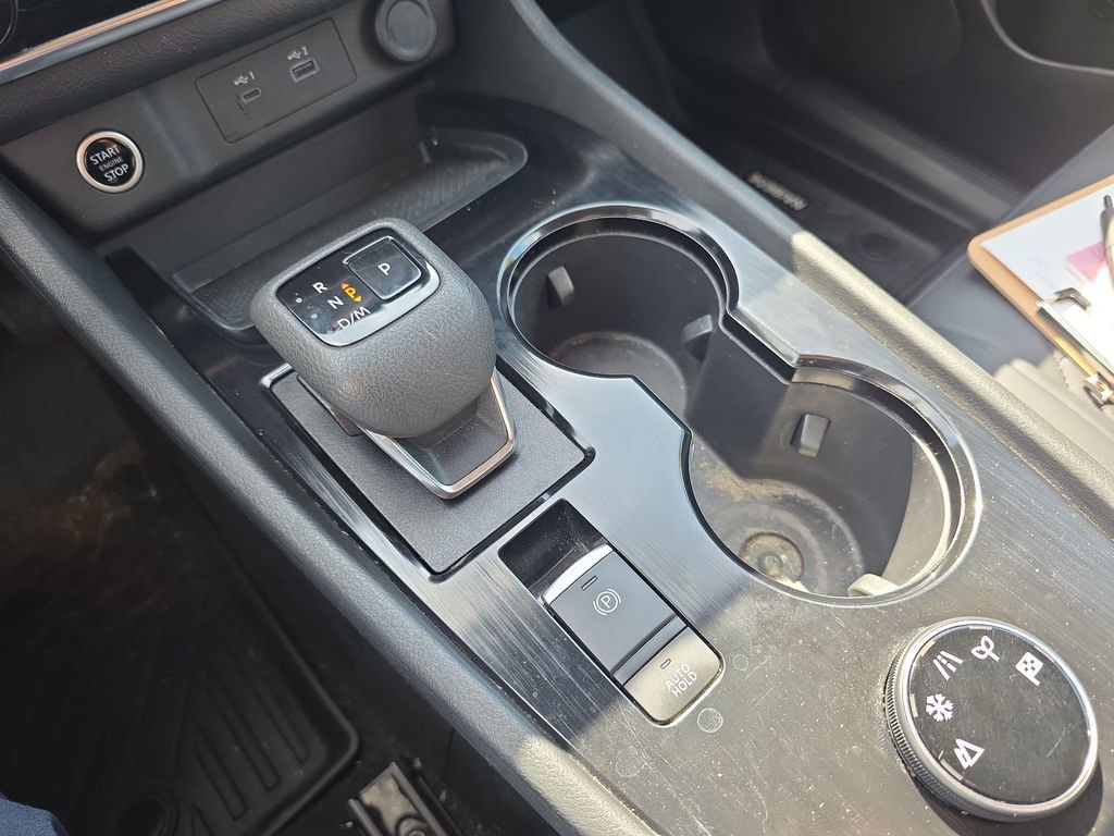 Used 2023 Nissan Rogue S AWD/4WD image 29