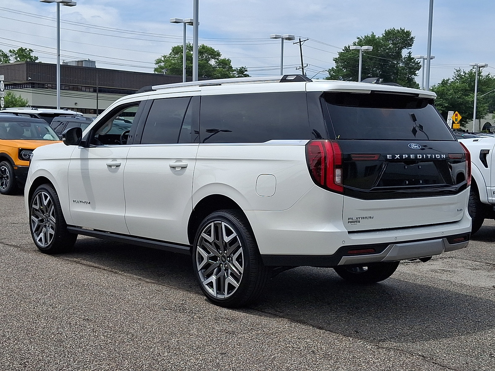 Certified 2026 Ford Expedition Max Platinum w/ Platinum Ultimate Package AWD/4WD image 7