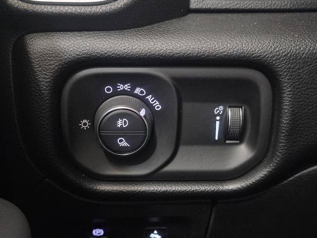 Used 2021 RAM 1500 Big Horn AWD/4WD image 25