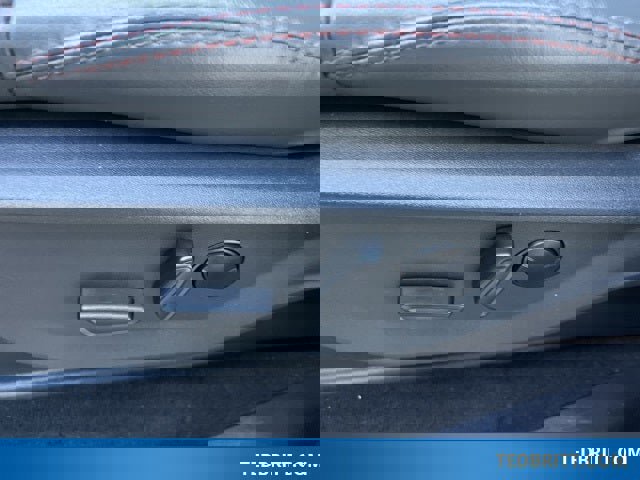 Certified 2025 Ford Expedition Max Active image 44