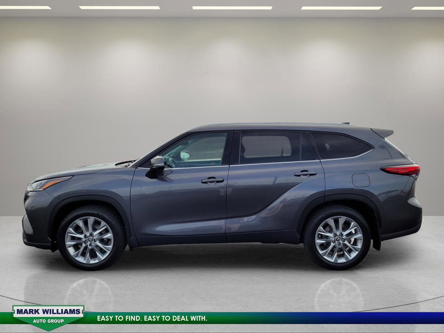 Used 2020 Toyota Highlander Limited image 2