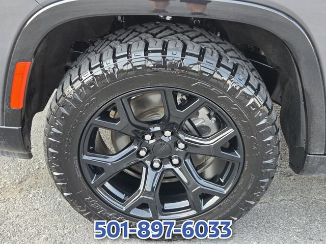 Used 2024 Jeep Wagoneer Series II AWD/4WD image 19