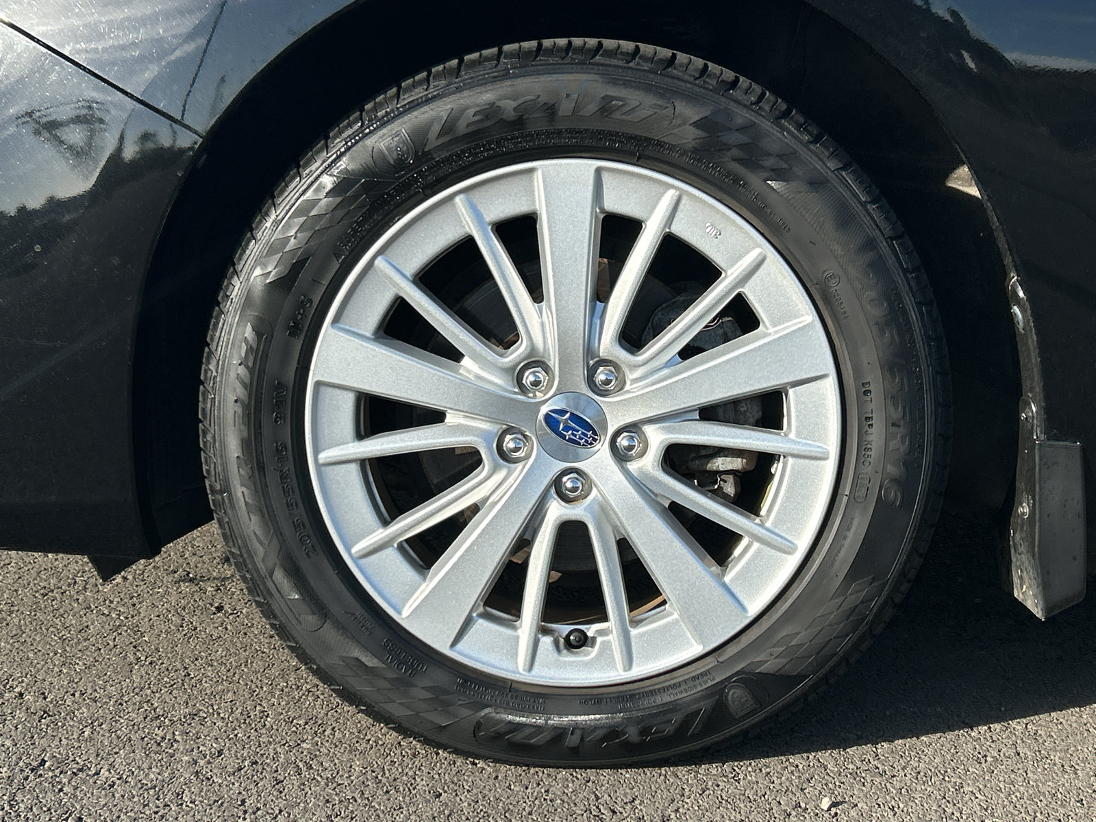 Used 2018 Subaru Impreza 2.0i Premium AWD/4WD image 12