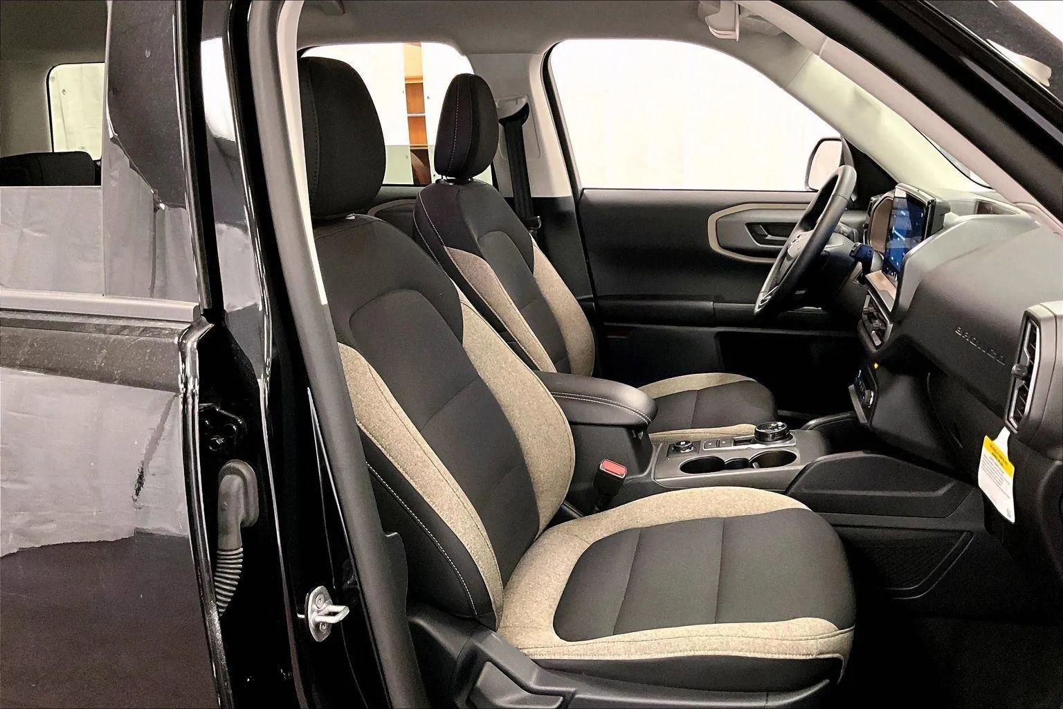 Certified 2025 Ford Bronco Sport Big Bend w/ Convenience Package image 7