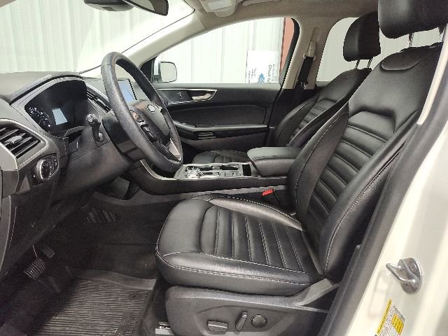 Certified 2024 Ford Edge SEL w/ Convenience Package AWD/4WD image 9