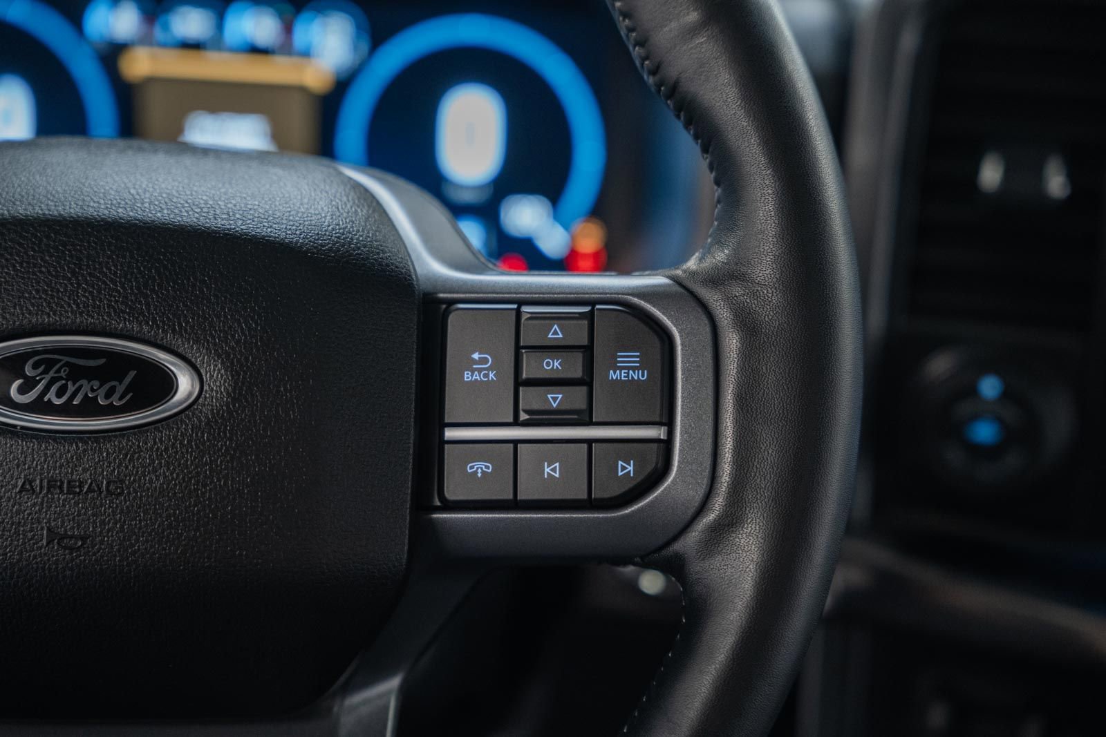 Certified 2023 Ford F150 Lariat w/ Equipment Group 502A High image 37