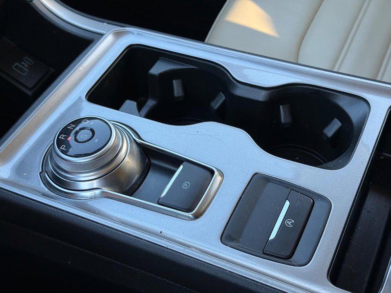 Certified 2024 Ford Edge SEL image 19