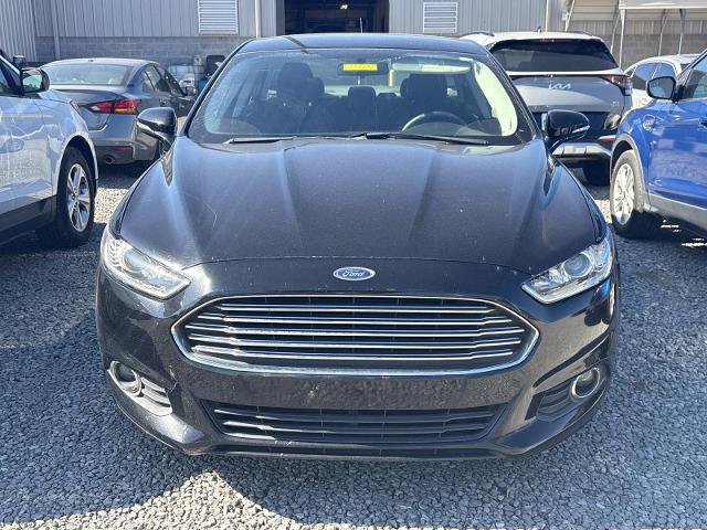 Certified 2016 Ford Fusion SE image 2