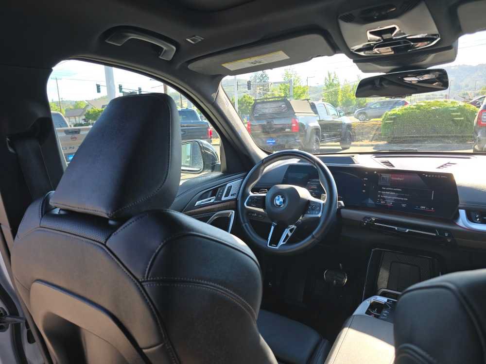 Used 2023 BMW X1 xDrive28i w/ Premium Package AWD/4WD image 10