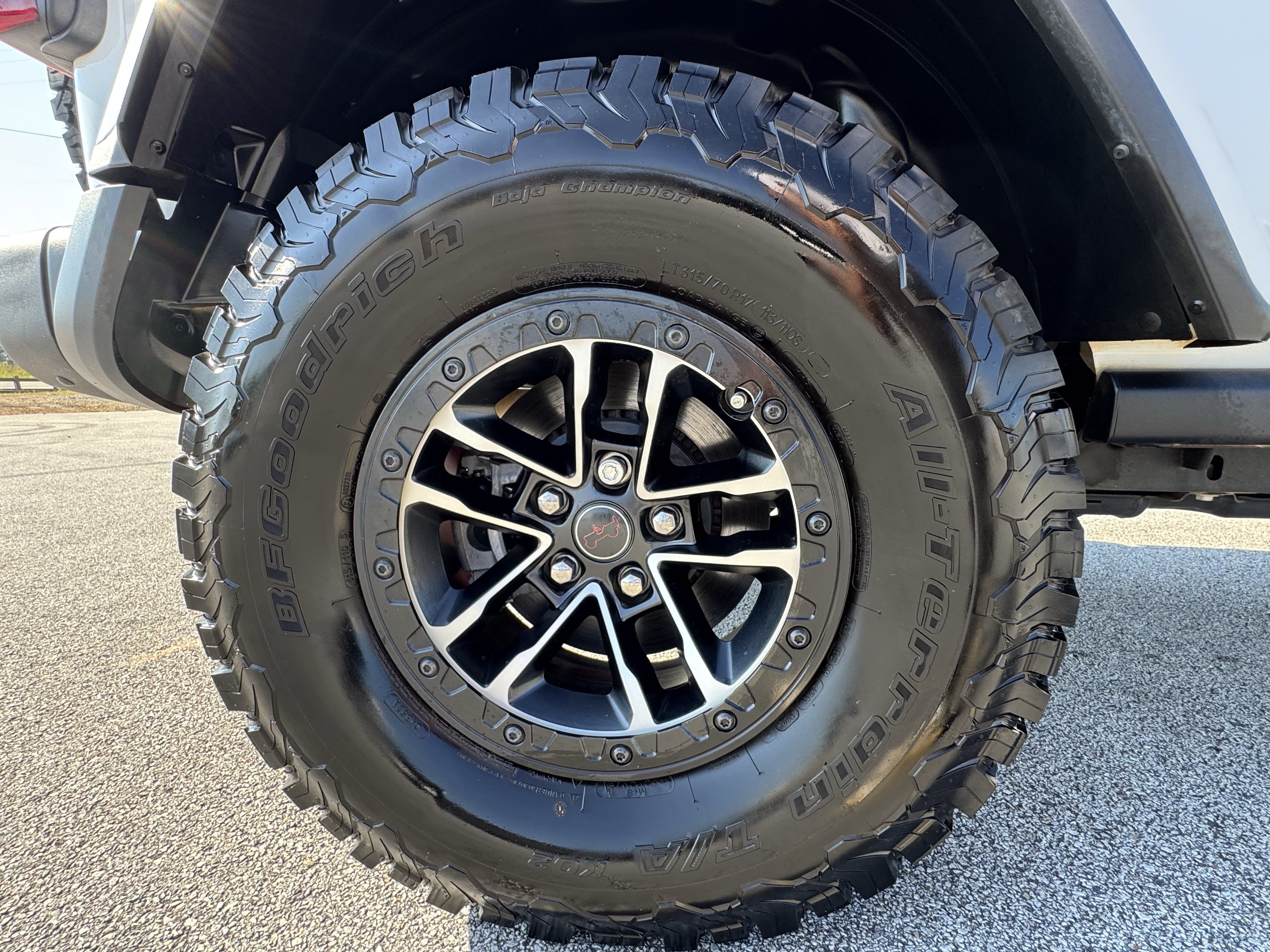 Used 2024 Jeep Wrangler Unlimited Rubicon AWD/4WD image 20