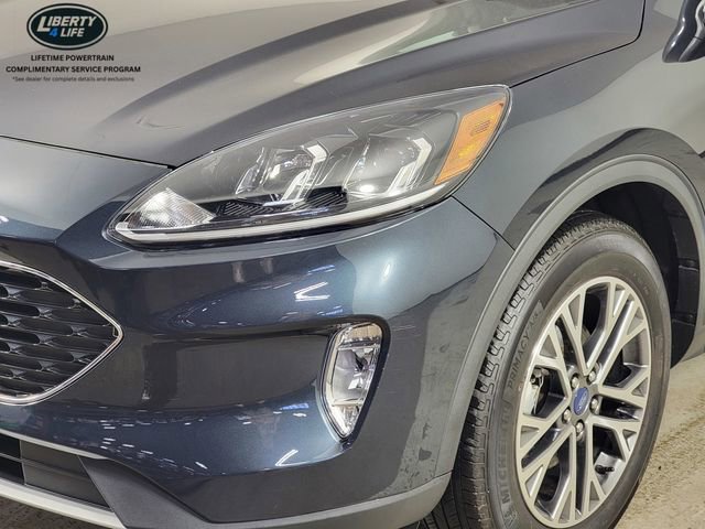 Certified 2022 Ford Escape SEL w/ Technology Package AWD/4WD image 9