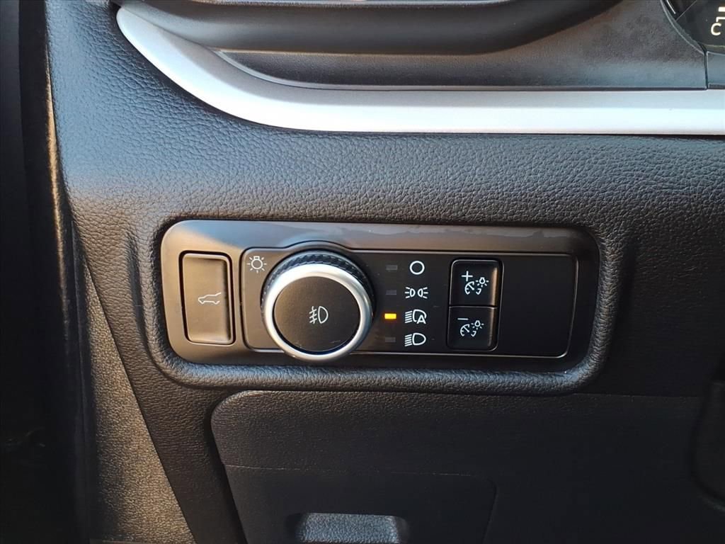 Certified 2023 Ford Explorer XLT w/ Equipment Group 202A image 15