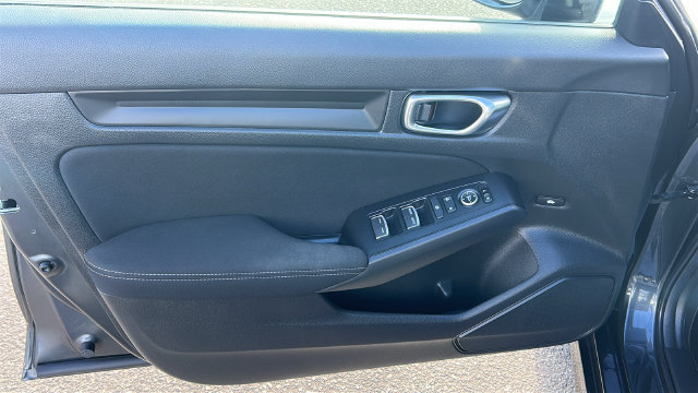 Used 2025 Honda Civic Sport image 16