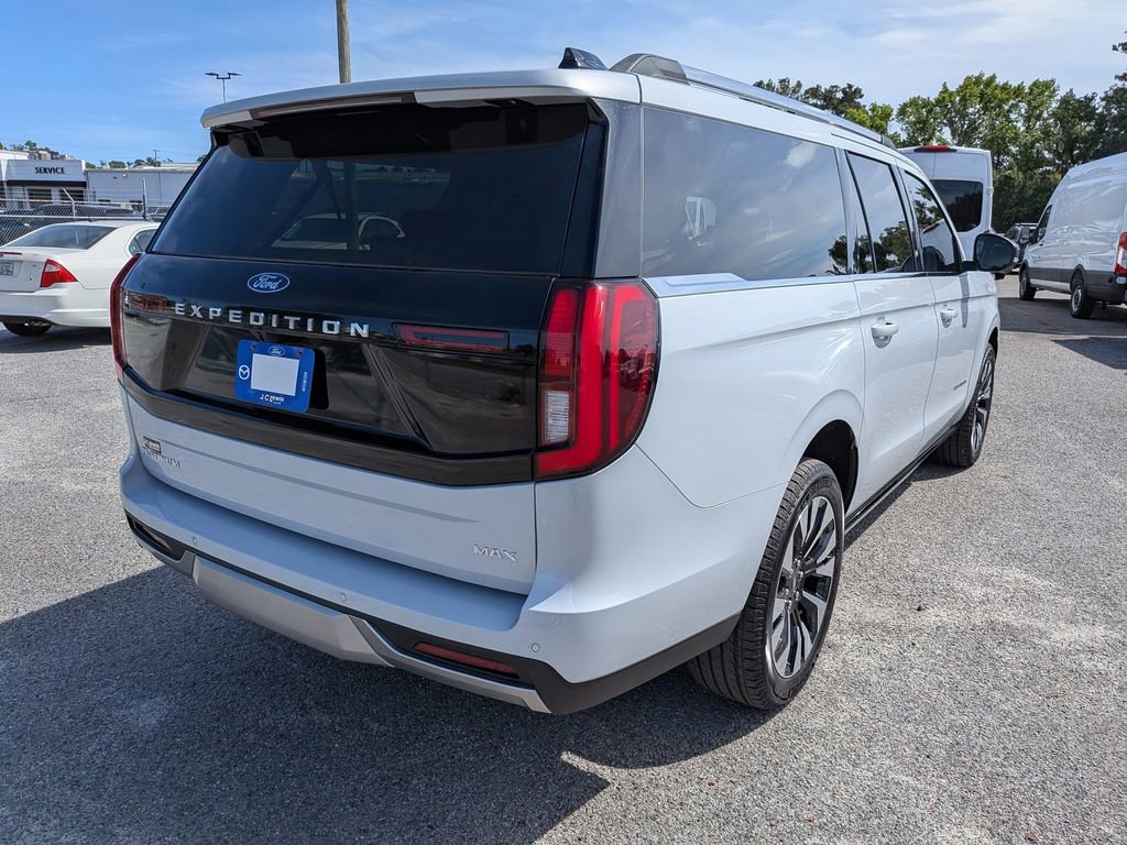 Certified 2025 Ford Expedition Max Platinum w/ Driver's Package AWD/4WD image 4