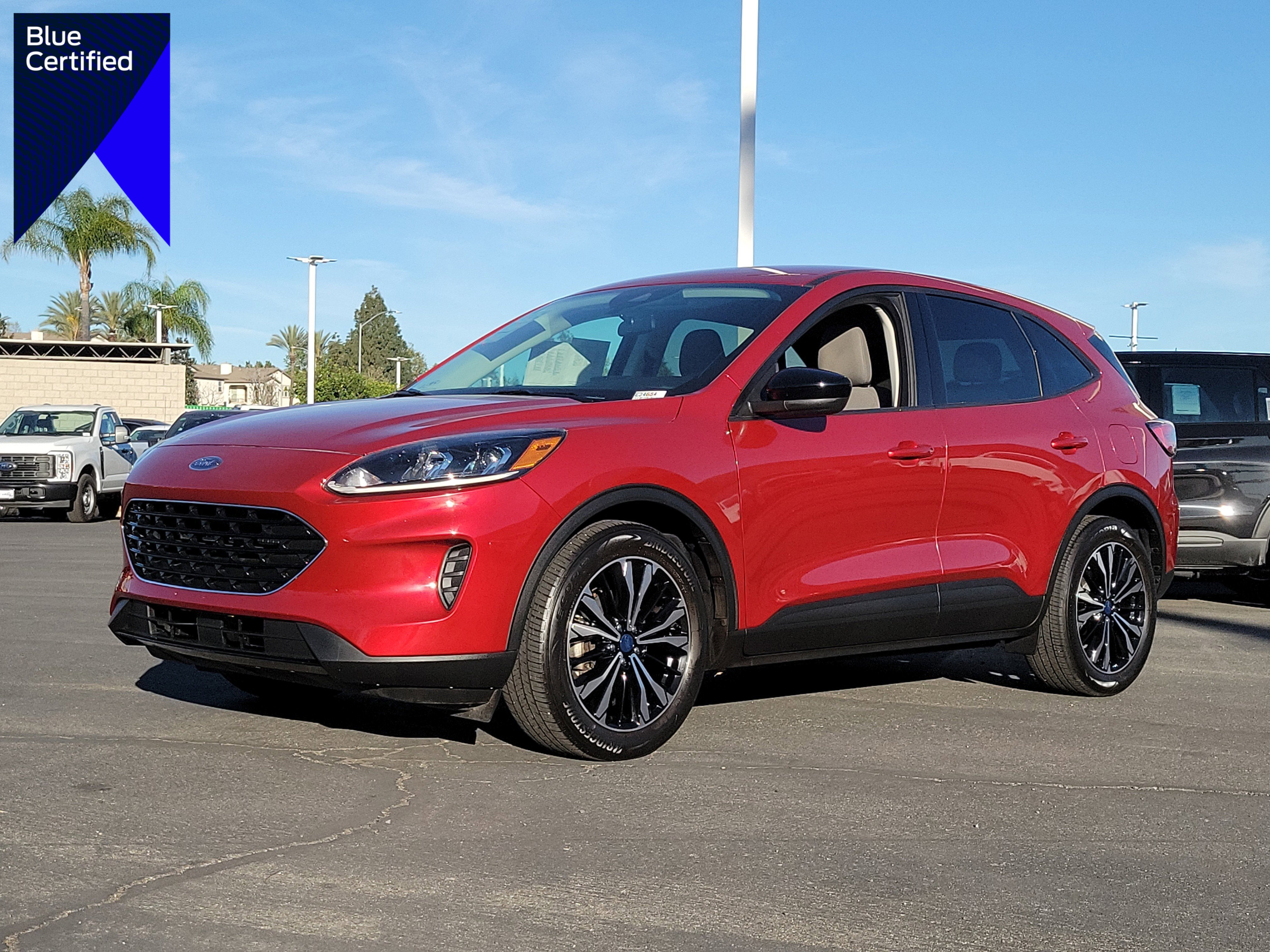 Certified 2022 Ford Escape SE w/ SE Sport Appearance Package image 1