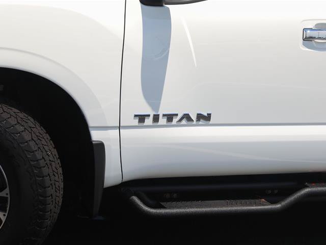 Used 2021 Nissan Titan SV AWD/4WD image 4