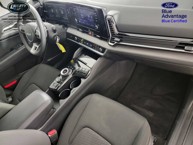 Used 2023 Kia Sportage LX FWD image 18