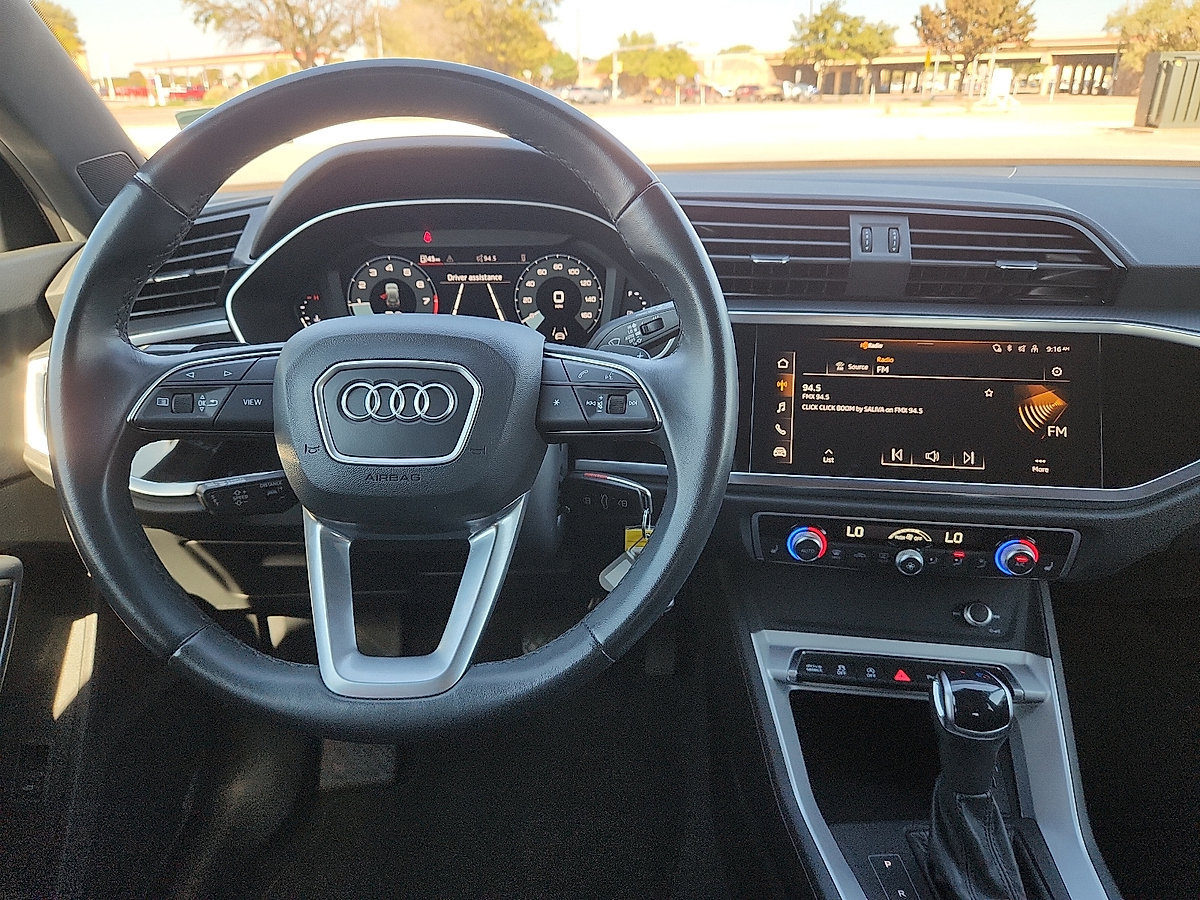 Used 2025 Audi Q3 2.0T Premium AWD/4WD image 7