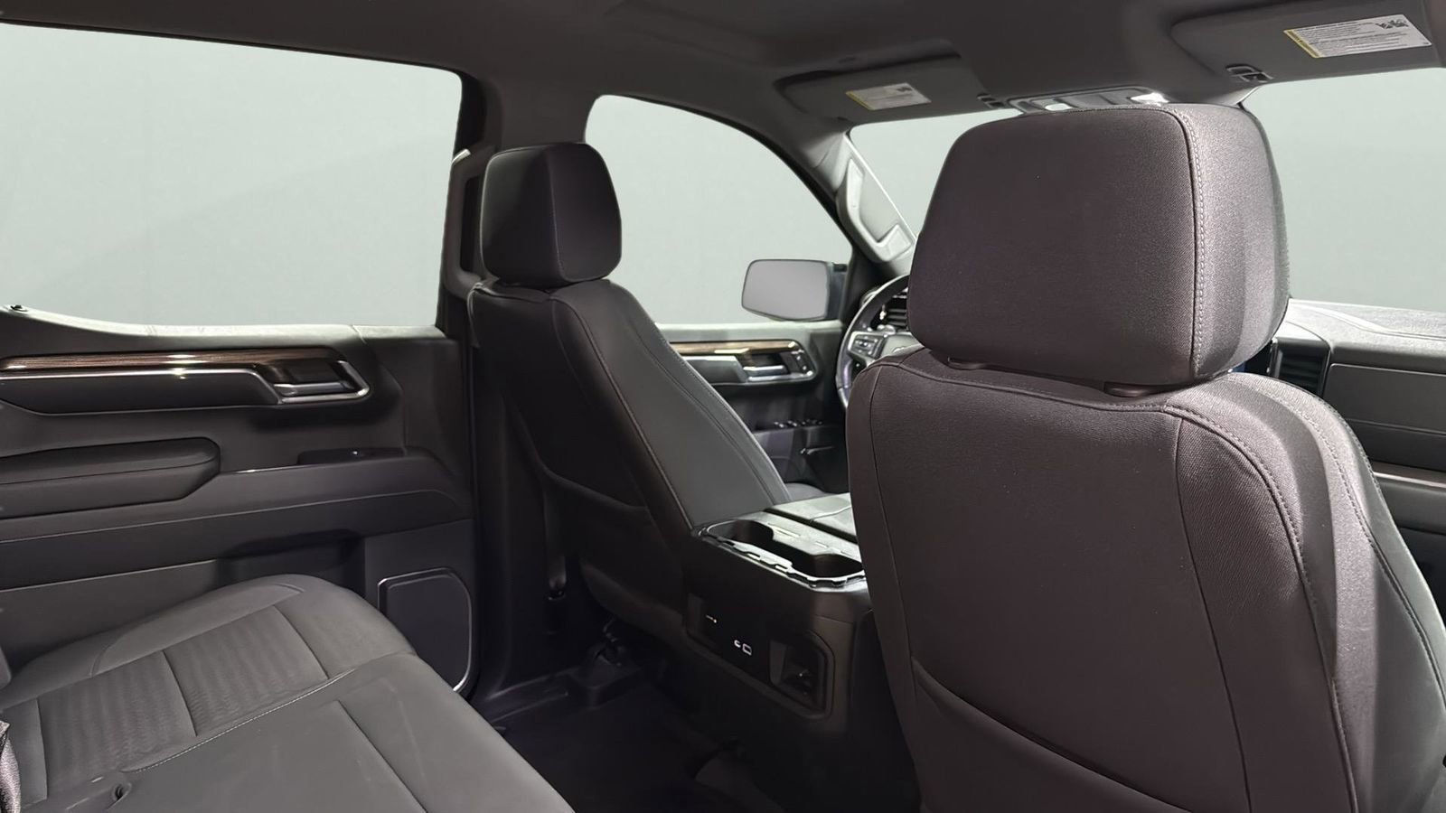 Used 2022 Chevrolet Silverado 1500 LT Trail Boss image 29