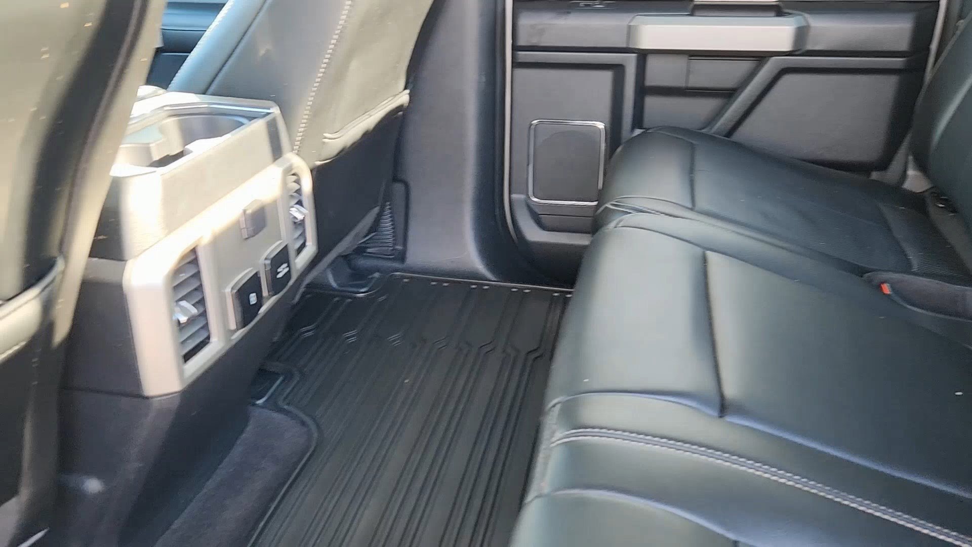 Certified 2020 Ford F150 Lariat image 27