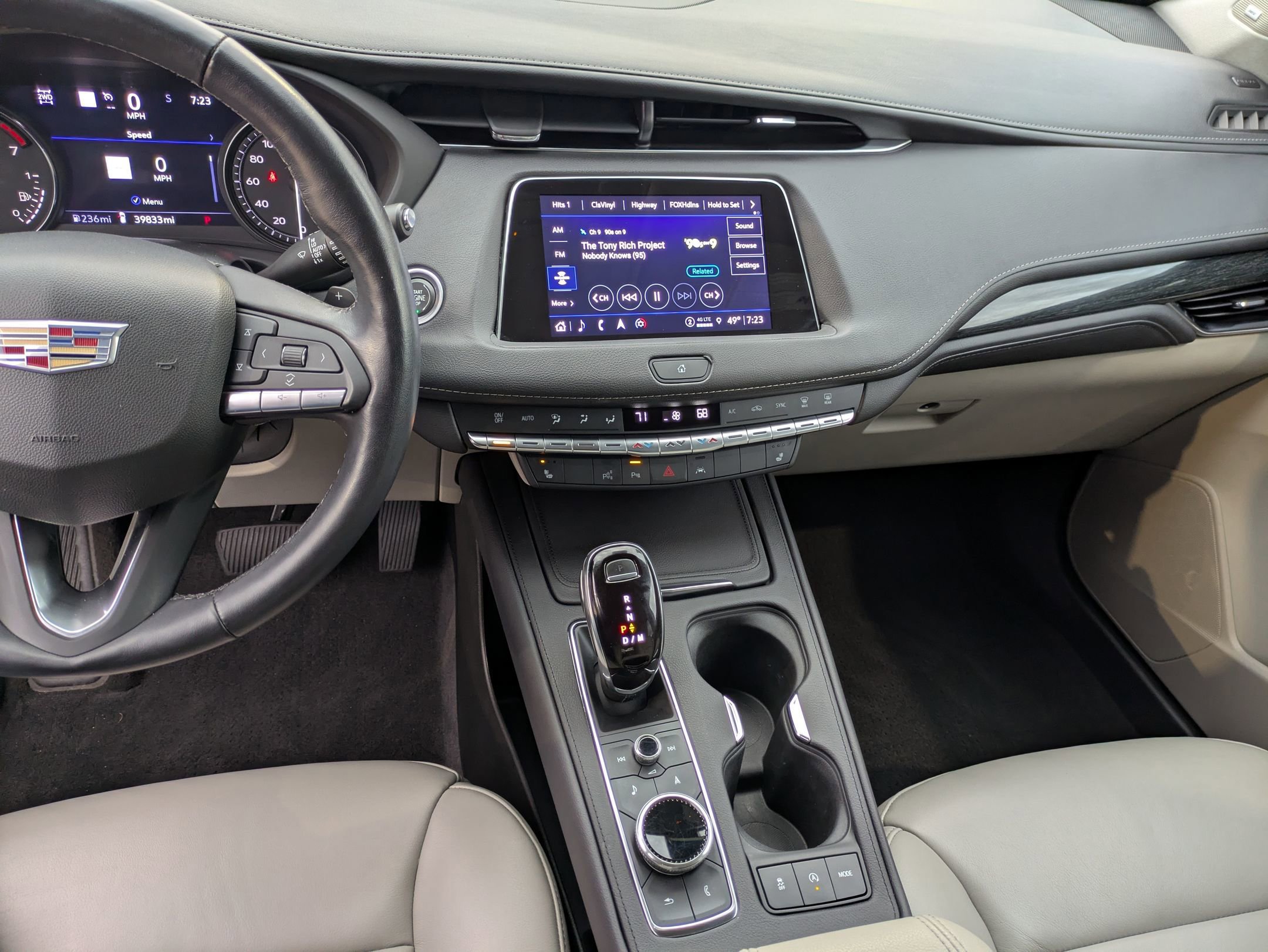 Used 2022 Cadillac XT4 Premium Luxury w/ Technology Package image 22