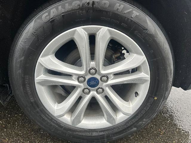 Certified 2020 Ford Edge SEL w/ Cold Weather Package image 13