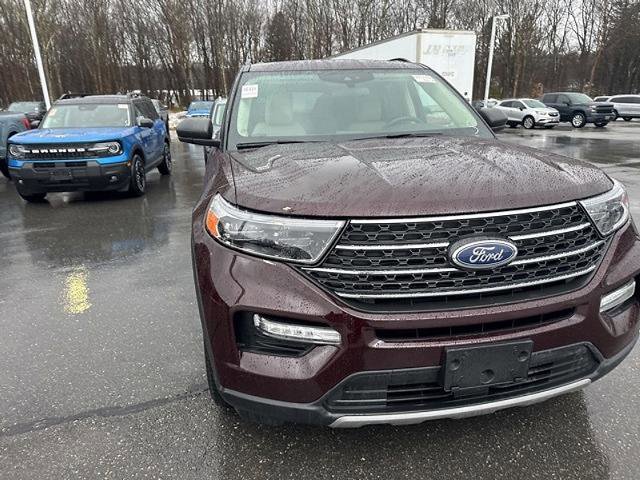 Certified 2023 Ford Explorer XLT w/ Equipment Group 202A AWD/4WD image 7