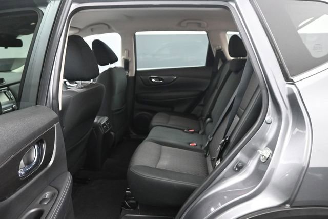 Used 2020 Nissan Rogue SV FWD image 18