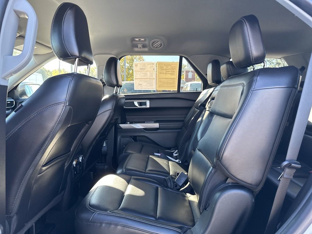 Certified 2022 Ford Explorer XLT w/ Equipment Group 202A image 12