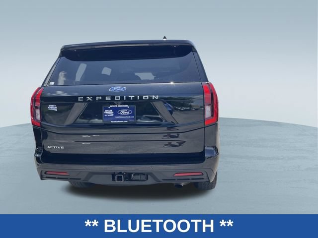 Certified 2025 Ford Expedition Active AWD/4WD image 4