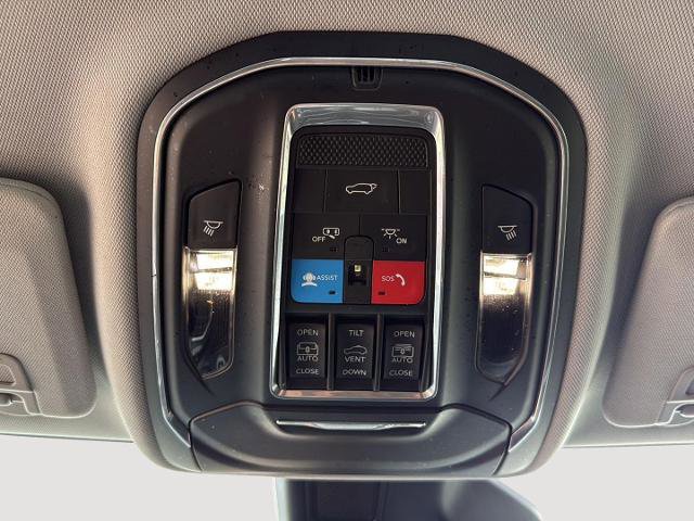 Used 2021 Jeep Grand Cherokee L Limited image 19