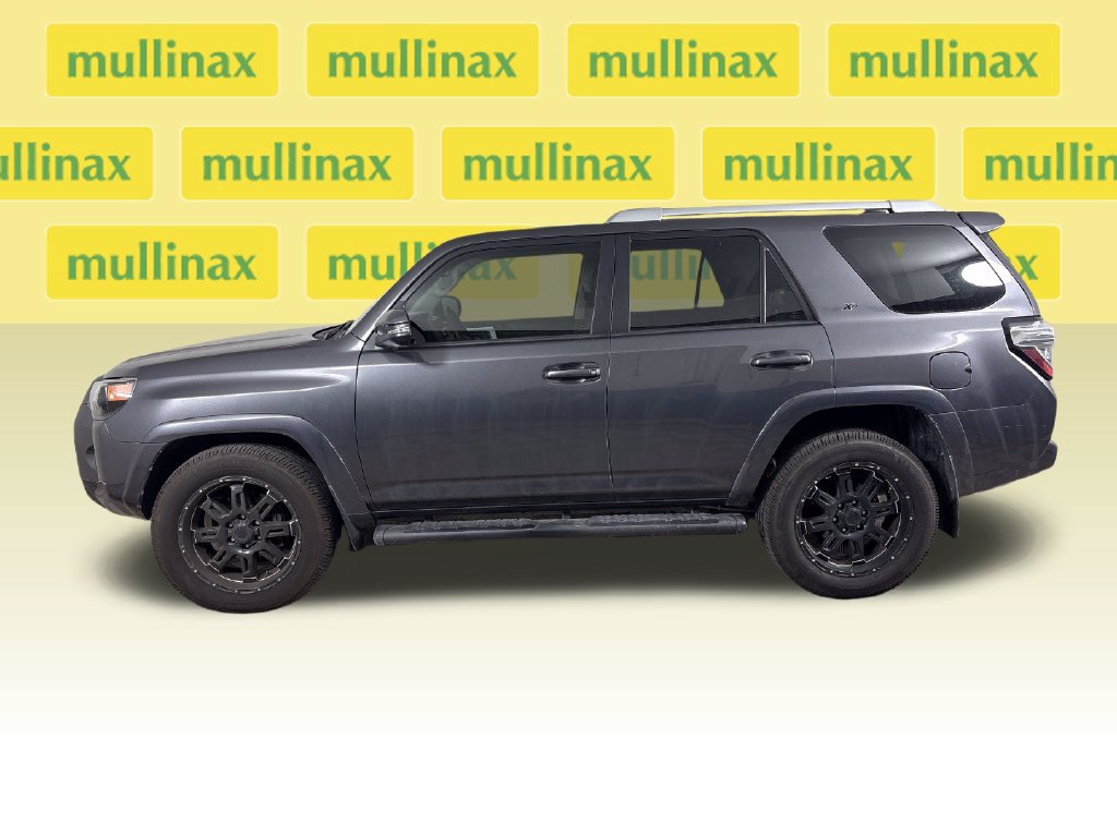 Used 2017 Toyota 4Runner SR5 Premium RWD image 12