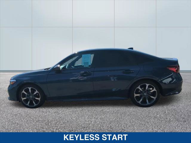 Used 2025 Honda Civic Sport Touring image 2