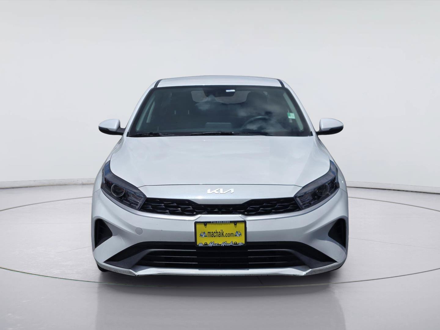 Used 2024 Kia Forte LXS w/ LXS Technology Package FWD image 2
