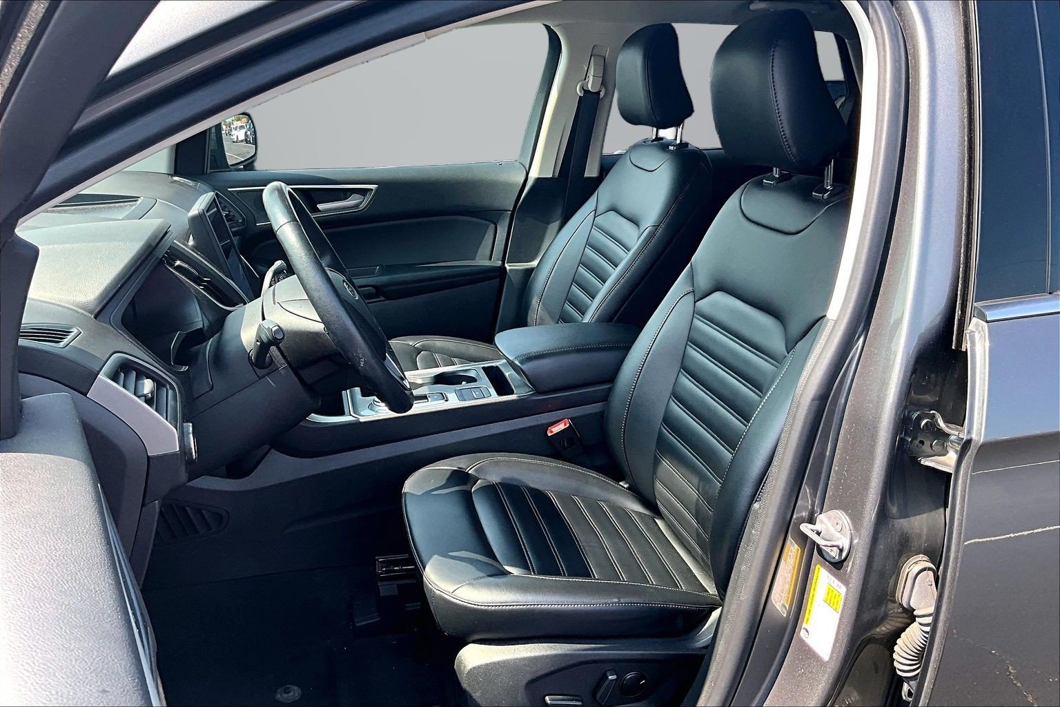 Certified 2023 Ford Edge SEL w/ Convenience Package AWD/4WD image 16