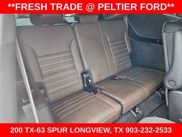 Used 2026 GMC Acadia Denali Ultimate w/ LPO, Floor Liner Package AWD/4WD image 13