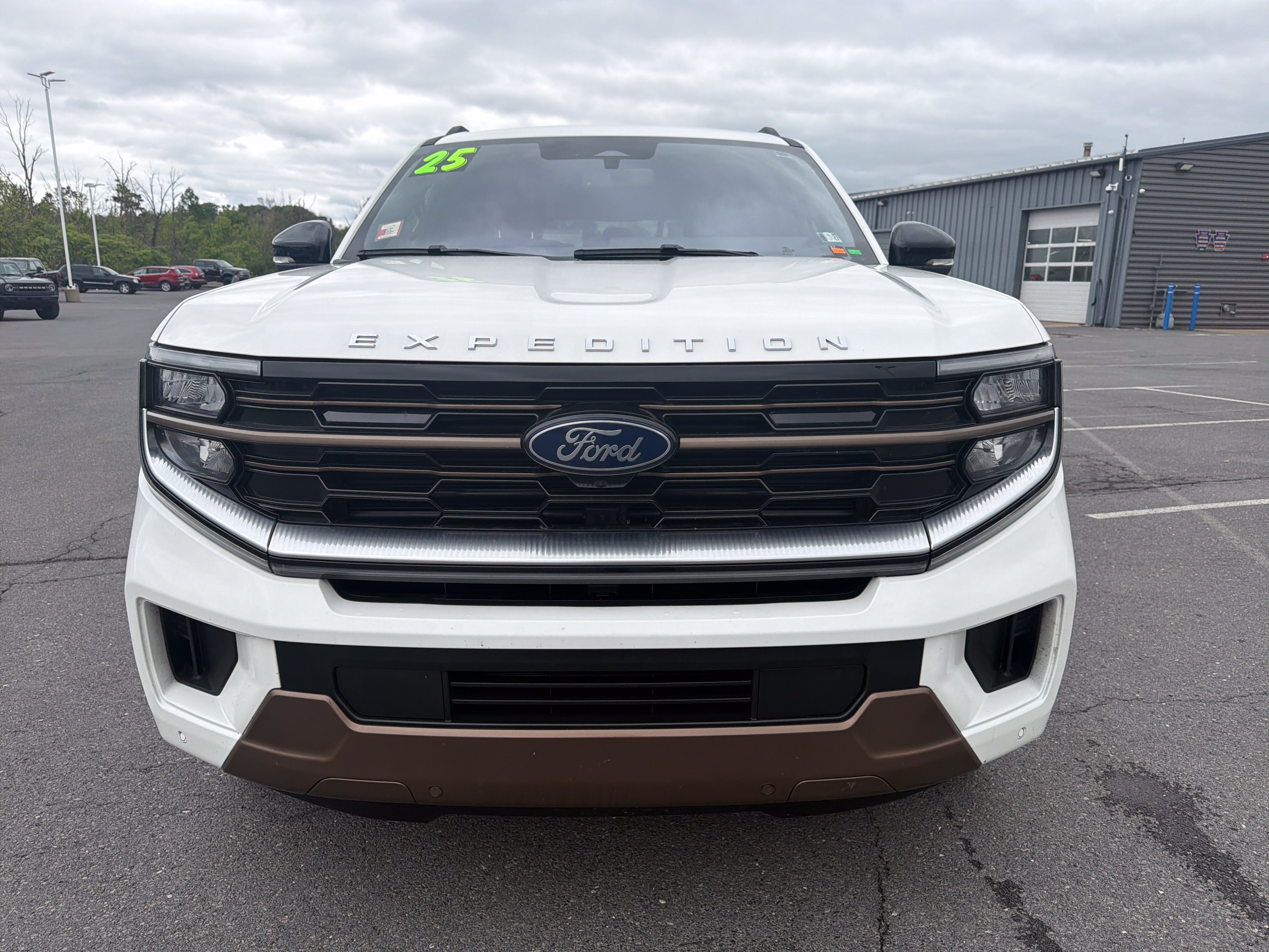 Certified 2025 Ford Expedition Max King Ranch AWD/4WD image 9