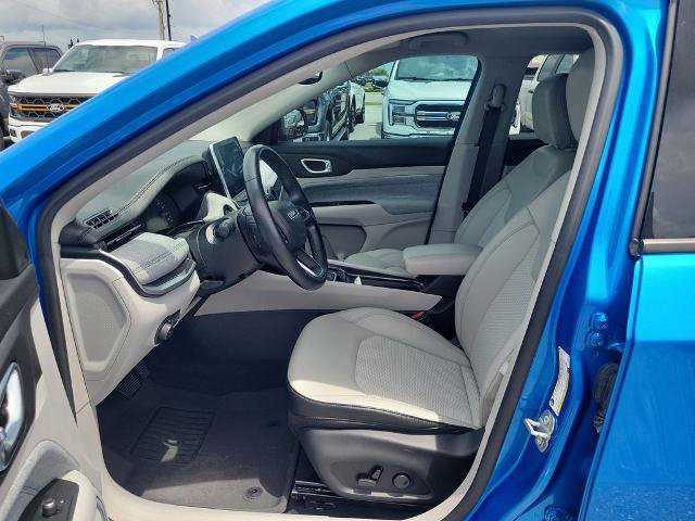 Used 2022 Jeep Compass Latitude w/ Convenience Group FWD image 20