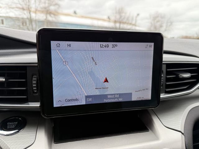 Certified 2022 Ford Explorer XLT w/ Equipment Group 202A image 19