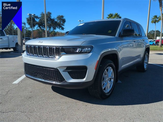 Used 2025 Jeep Grand Cherokee Laredo X image 1