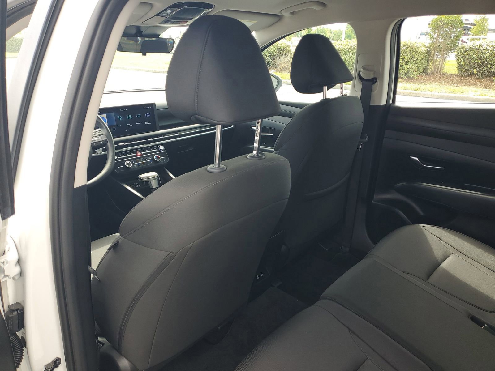 Used 2025 Hyundai Tucson SE image 9