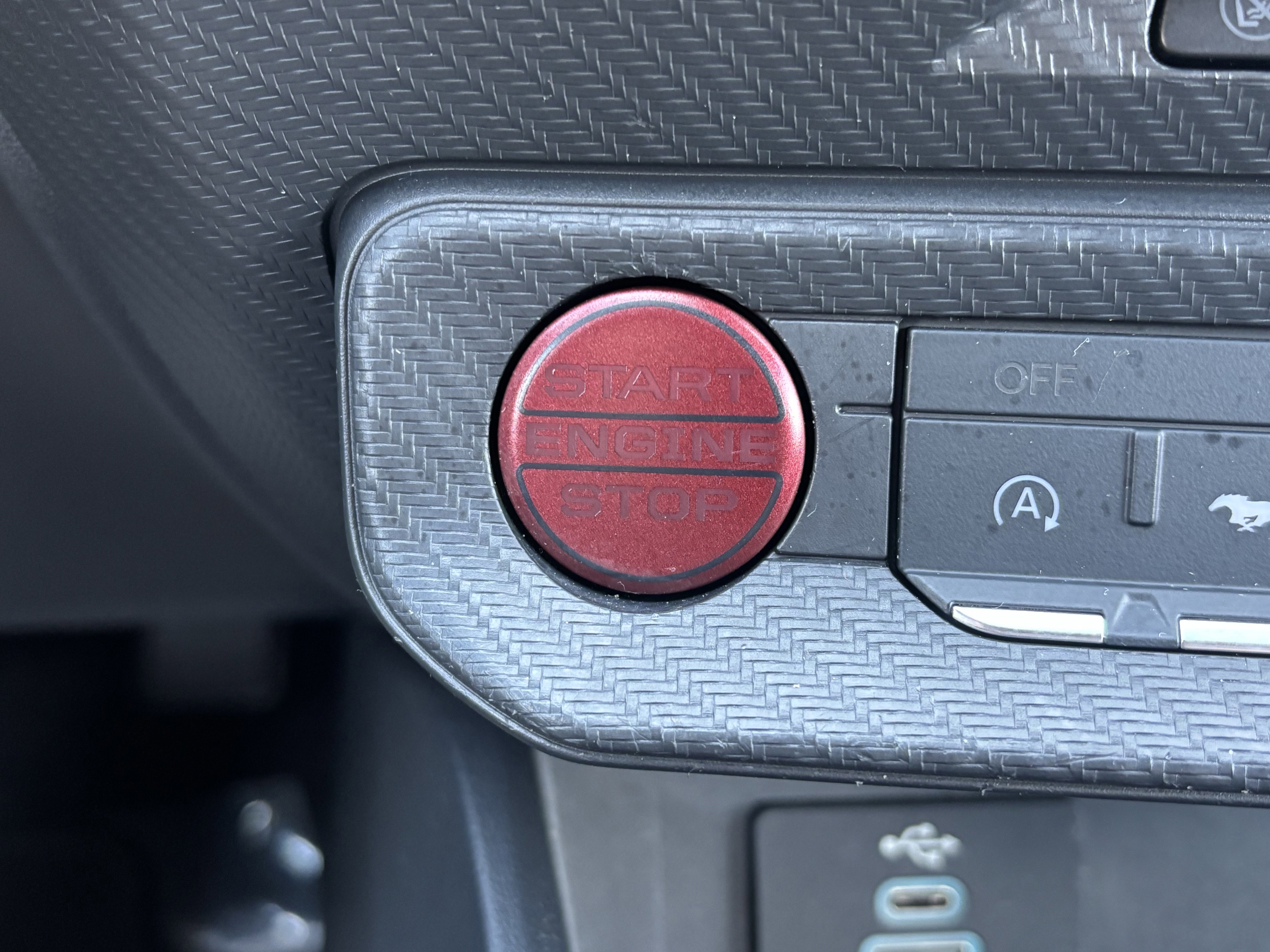 Certified 2024 Ford Mustang Coupe image 25