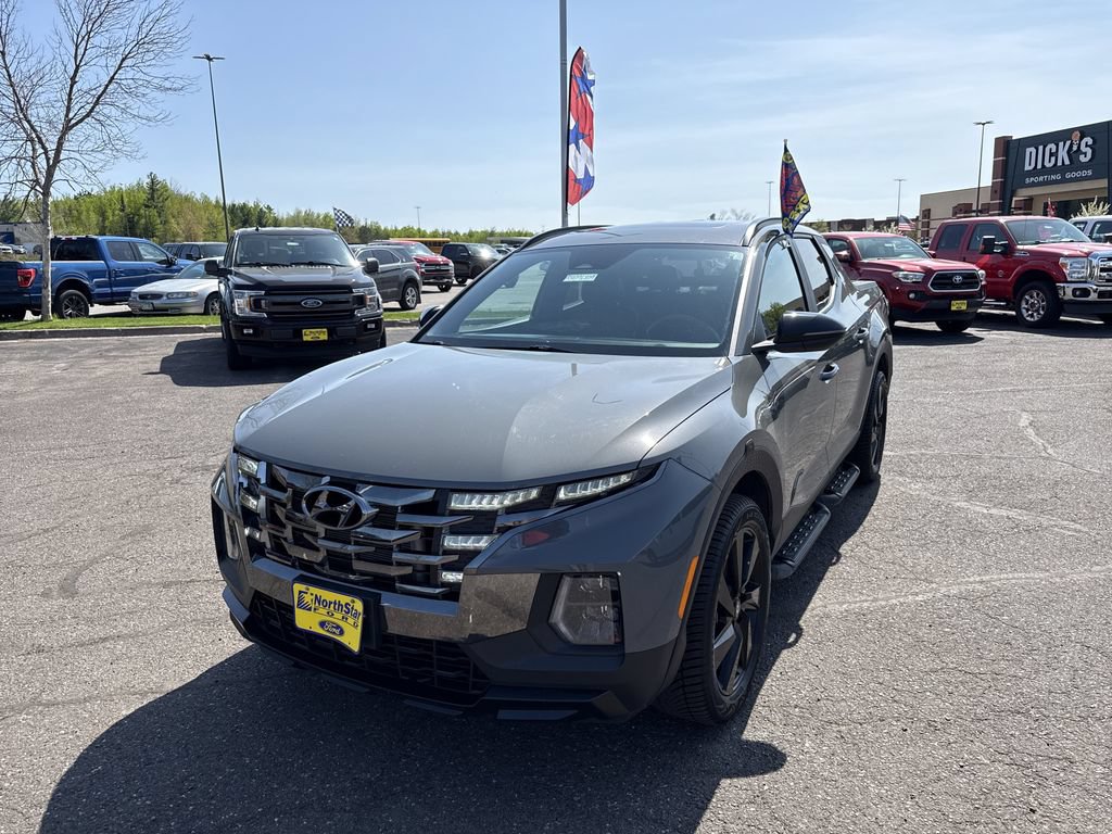 Used 2024 Hyundai Santa Cruz Night AWD/4WD image 2