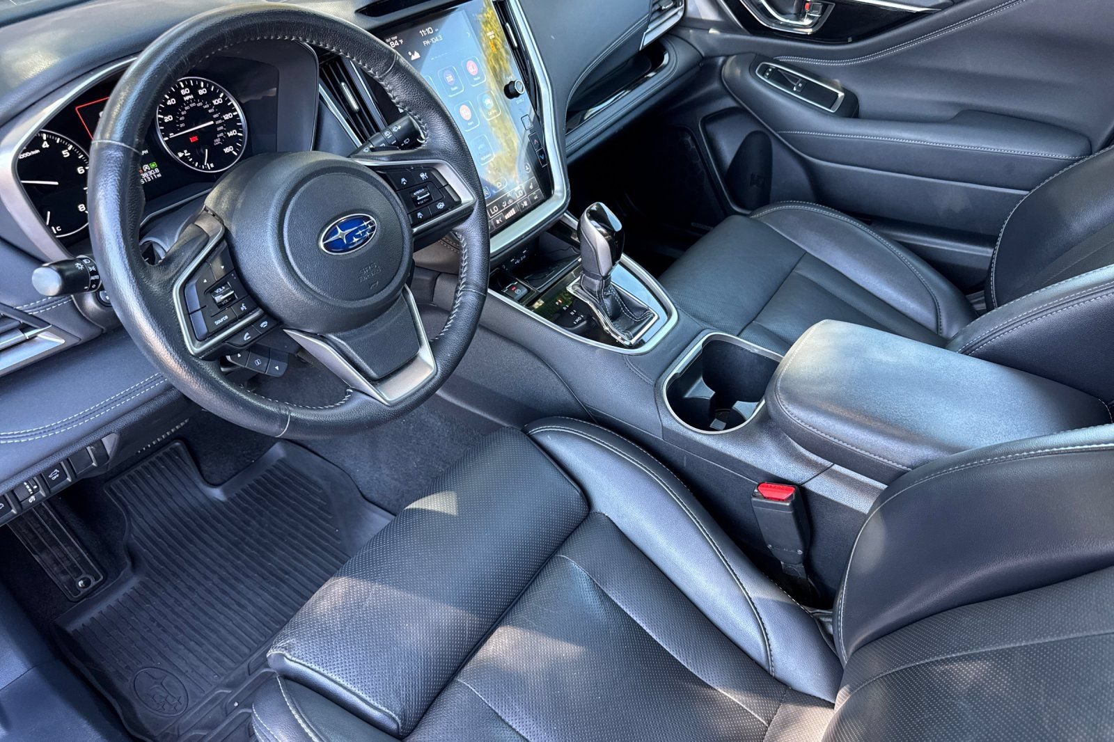 Used 2020 Subaru Outback Limited XT w/ Popular Package #2 AWD/4WD image 3